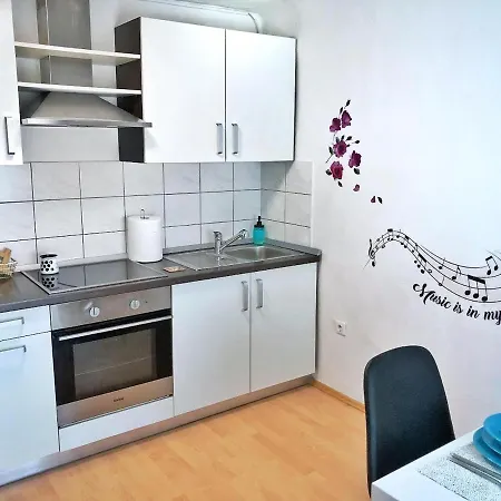 Lägenhet 1br On The Beautiful Street In Center Ljubljana