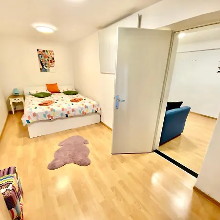Lägenhet 1br On The Beautiful Street In Center *