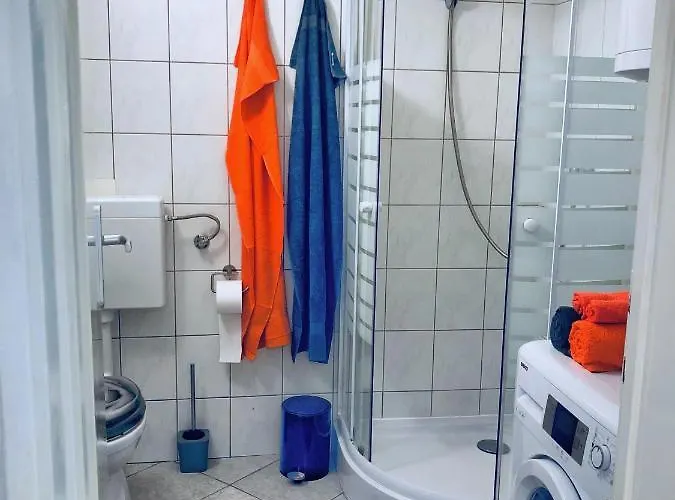 1br On The Beautiful Street In Center Apartment