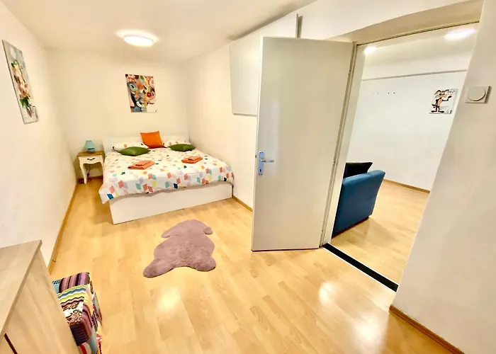 Apartment 1br On The Beautiful Street In Center *